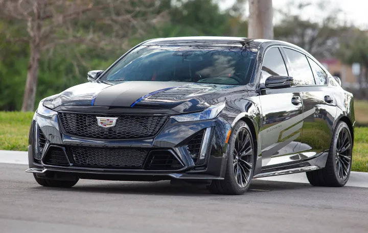 سيارات كاديلاك V-Series الرياضية - إتقان أوتو